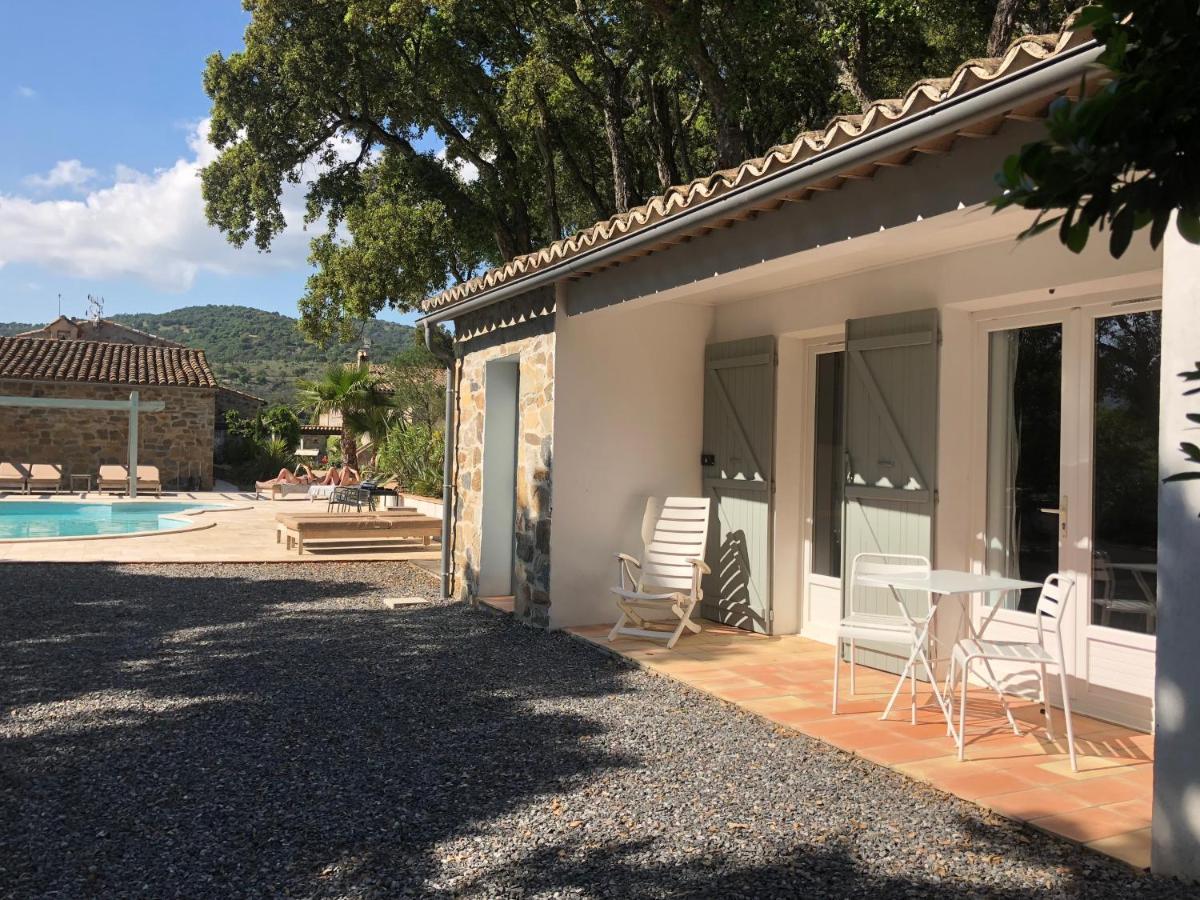Bed and Breakfast Les Aurochs Grimaud Exterior foto