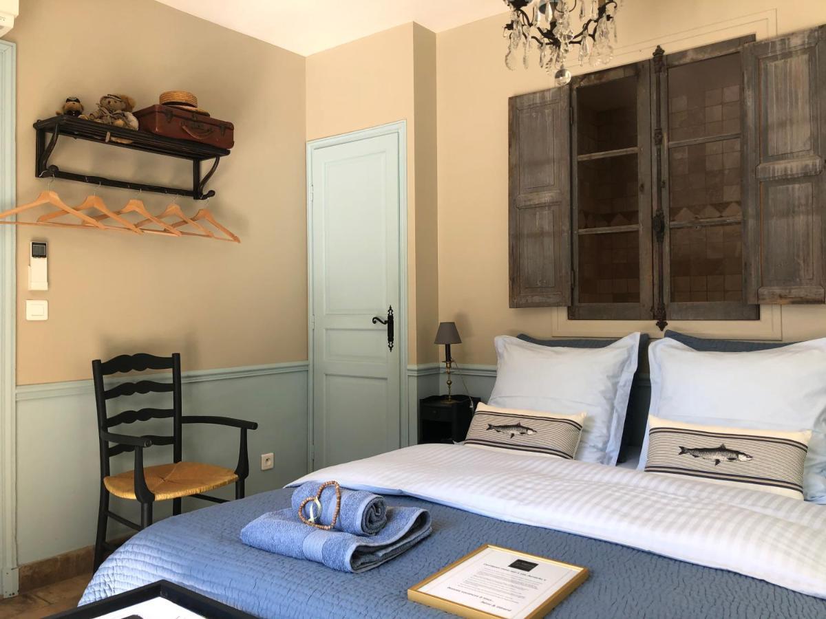 Bed and Breakfast Les Aurochs Grimaud Exterior foto